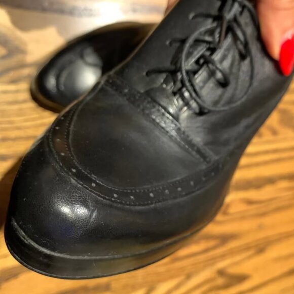 Nine West Black Oxford Tie Up Heels – Women’s Size 9 – Barely Worn - Picture 5 of 6